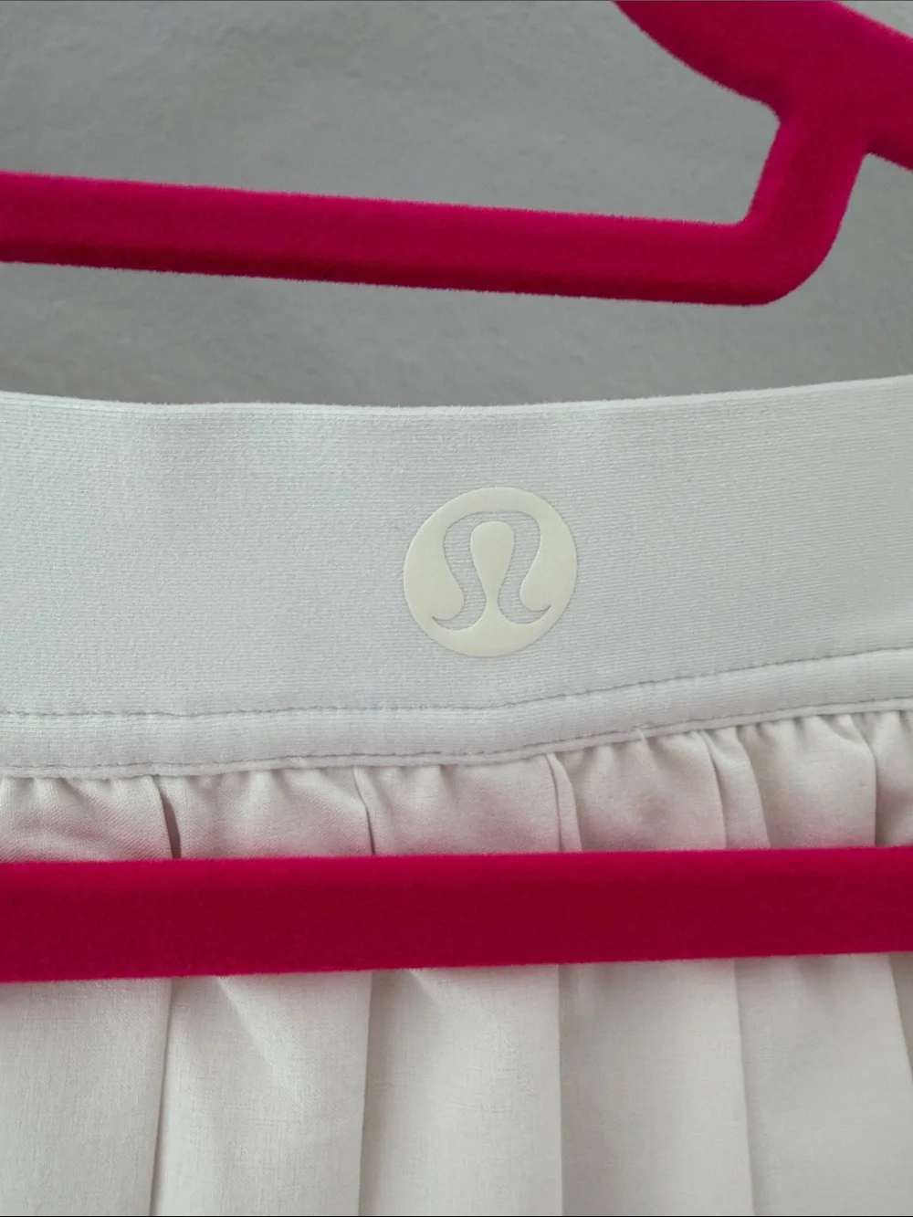 lululemon athletica Pleated Mini Skirt in Ivory/Cream